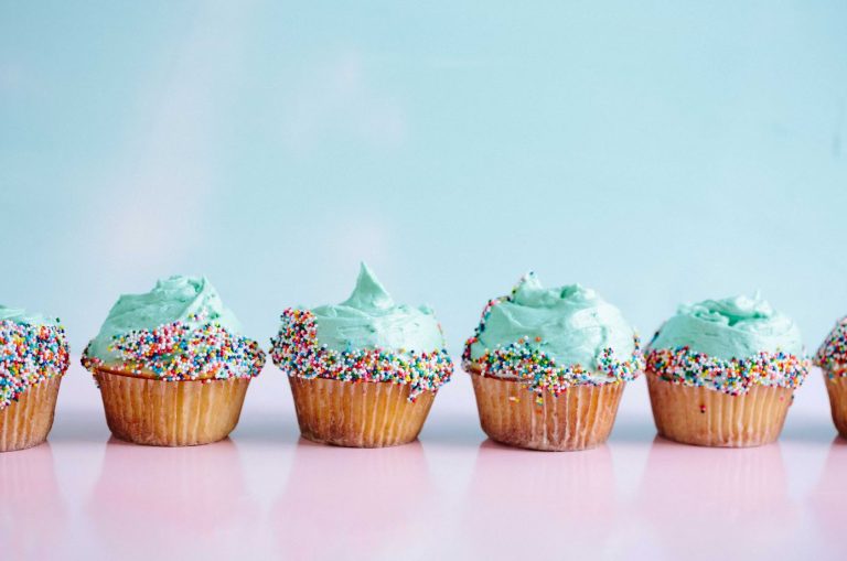 mint green cupcakes